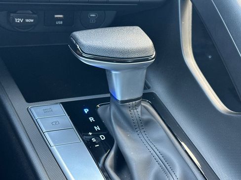 Certified 2026 Hyundai Elantra SE FWD image 23