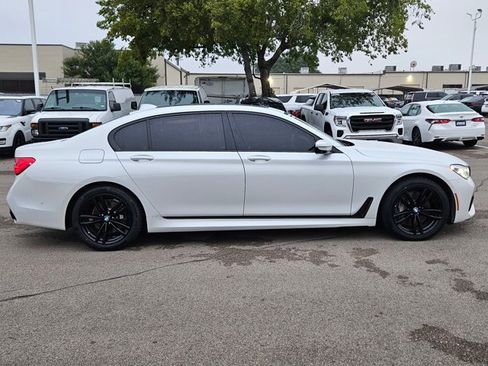 Used 2016 BMW 750i xDrive image 4