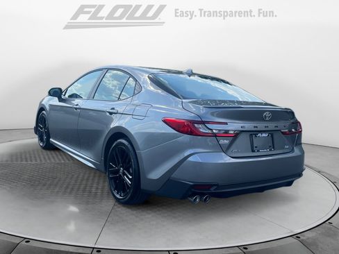 Used 2026 Toyota Camry SE w/ Convenience Package FWD image 6