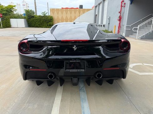 Used 2019 Ferrari 488 GTB RWD image 7
