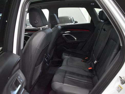 Used 2025 Audi Q5 Premium w/ Convenience Package AWD/4WD image 23