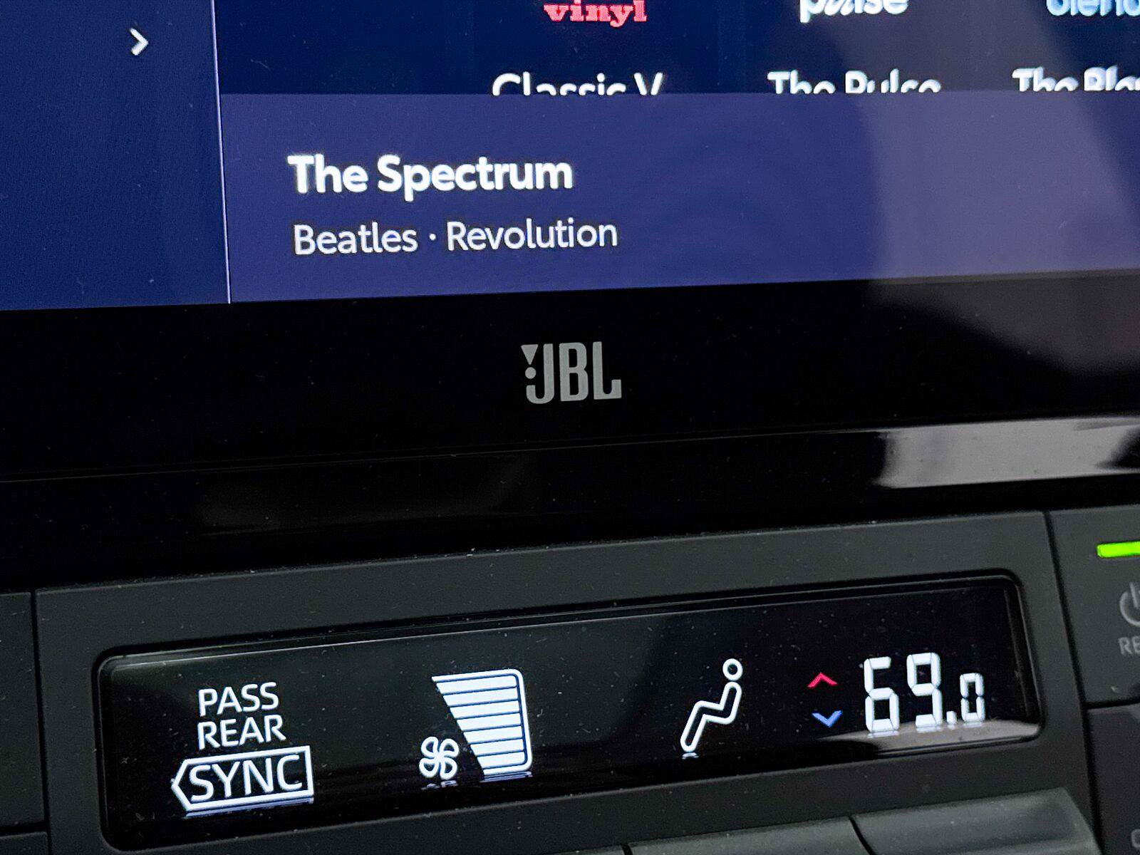 Used 2025 Toyota Grand Highlander FWD image 24