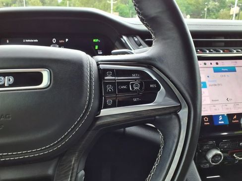 Certified 2023 Jeep Grand Cherokee Overland w/ Advanced Protech Group III AWD/4WD image 21