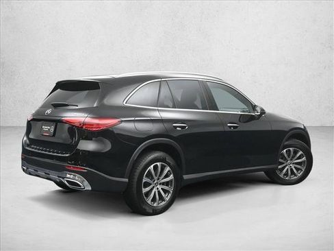 Certified 2026 Mercedes-Benz GLC 300 4MATIC image 2