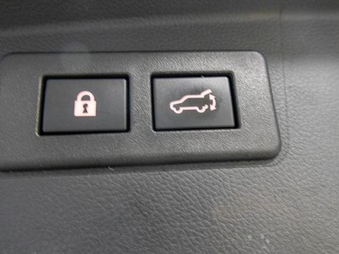 Used 2022 Subaru Outback Limited image 43