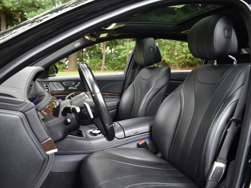 Used 2018 Mercedes-Benz S 450 4MATIC Sedan w/ Premium Package image 12