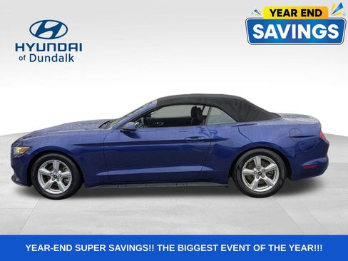 Used 2016 Ford Mustang Convertible image 5