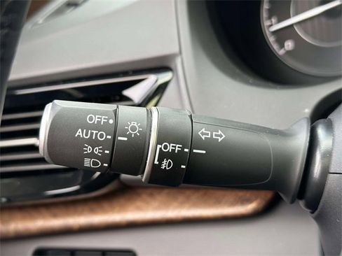 Certified 2024 Acura RDX SH-AWD w/ Advance Package image 35