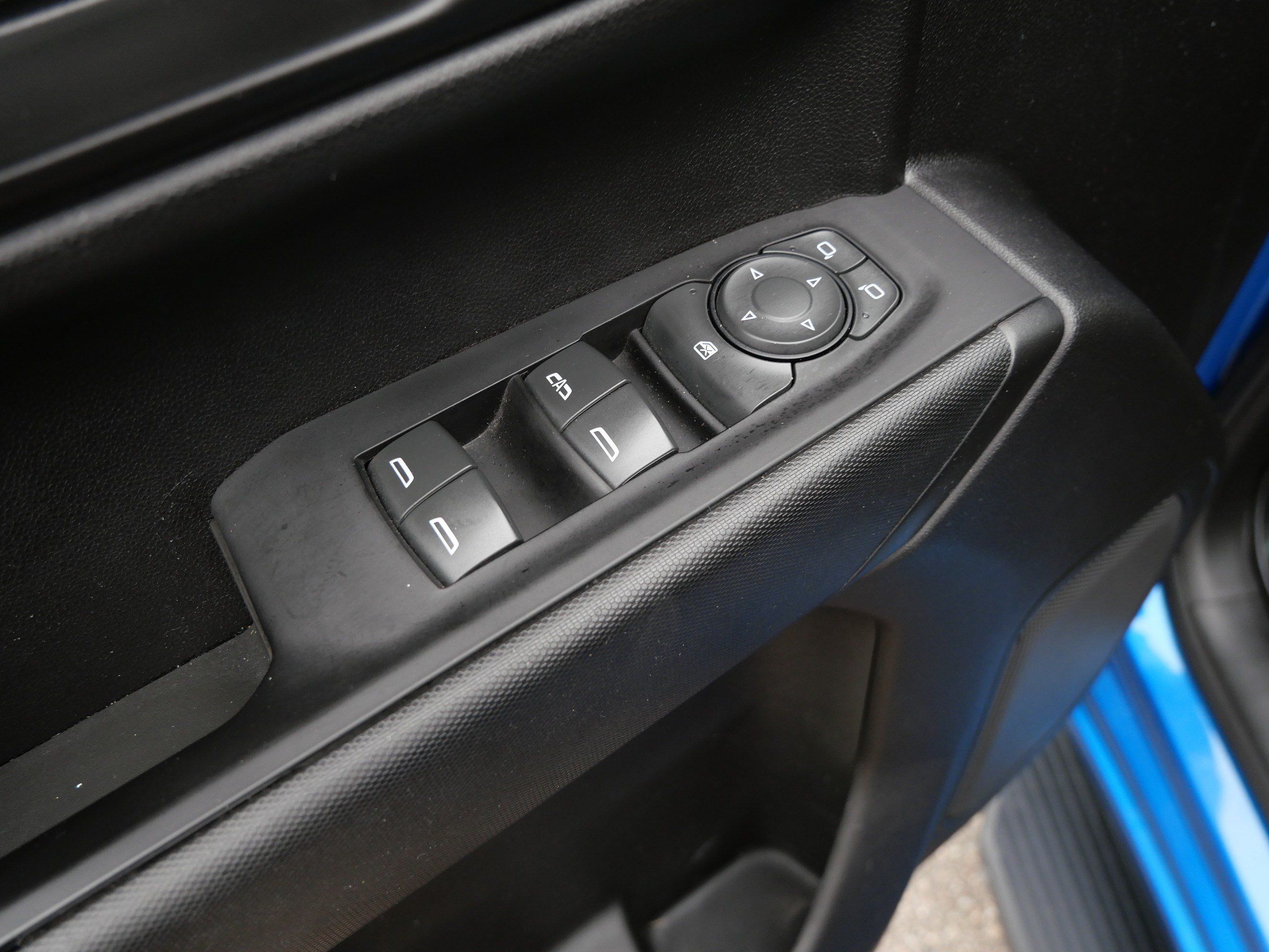 Used 2022 Chevrolet Silverado 1500 Custom AWD/4WD image 23