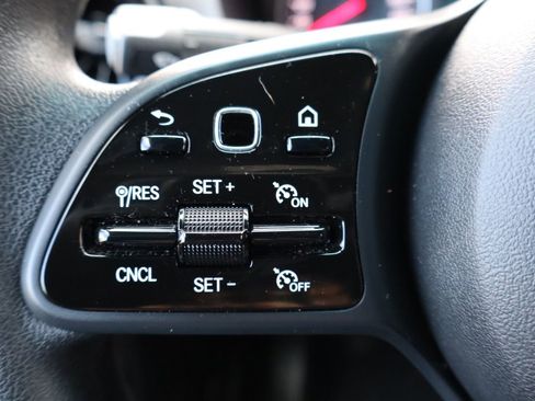 Used 2024 Mercedes-Benz Sprinter 2500 image 31