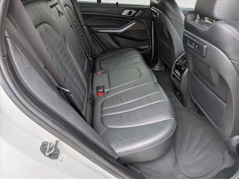 Used 2020 BMW X5 xDrive40i w/ M Sport Package AWD/4WD image 19
