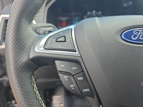 Used 2023 Ford Edge ST AWD/4WD image 26