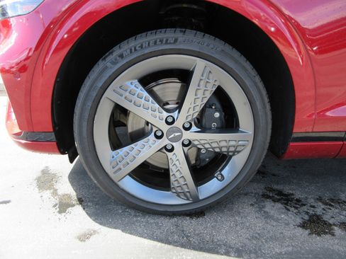 Used 2023 Genesis GV70 3.5T Sport w/ Sport Prestige Package image 19