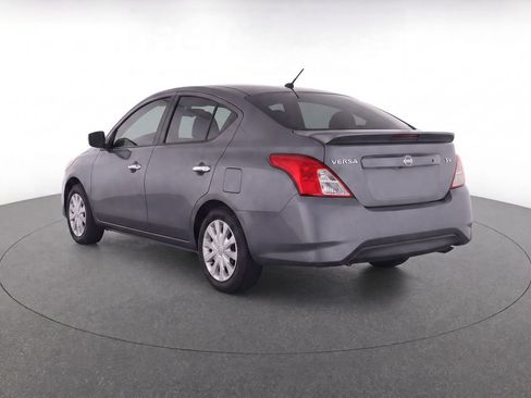 Used 2017 Nissan Versa SV FWD image 3