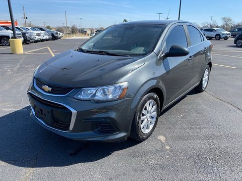Used 2020 Chevrolet Sonic LT w/ Convenience Package image 5