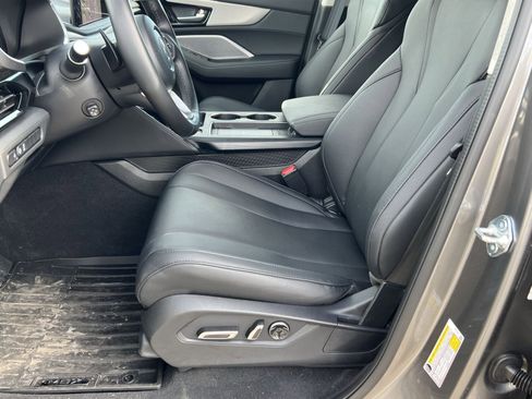 Certified 2025 Acura MDX FWD image 14