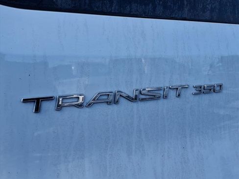 Used 2024 Ford Transit 350 XLT image 31