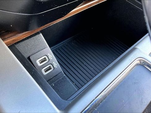 Used 2019 Ford F150 Lariat w/ Equipment Group 502A Luxury image 24