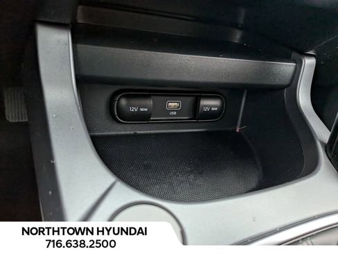 Used 2024 Kia Seltos LX image 17