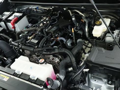 Used 2025 Toyota Tacoma SR5 image 11