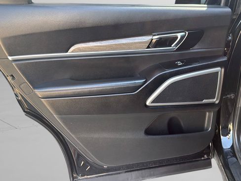 Used 2021 Kia Telluride EX w/ EX Premium Package FWD image 30