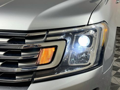 Used 2021 Ford Expedition Max Limited AWD/4WD image 11