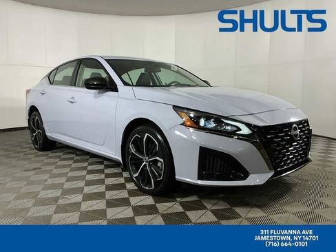 New 2025 Nissan Altima 2.5 SR image 1