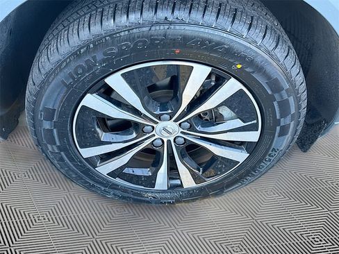 Used 2022 Volvo XC60 T8 Inscription Expression image 32