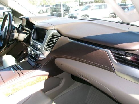 Used 2016 Chevrolet Tahoe LTZ AWD/4WD image 25