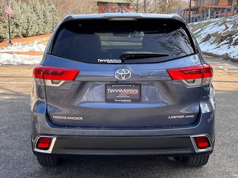 Used 2019 Toyota Highlander Limited Platinum image 23