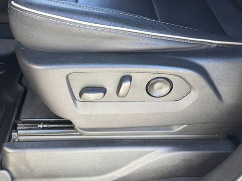 Used 2022 Chevrolet Tahoe Premier image 19