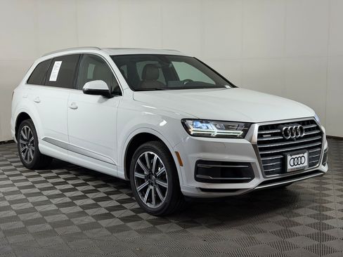Used 2017 Audi Q7 3.0T Premium Plus w/ Premium Plus Package AWD/4WD image 7
