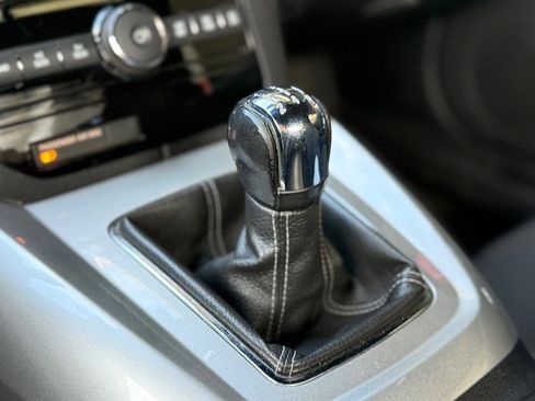 Used 2007 Saturn Sky RWD image 24