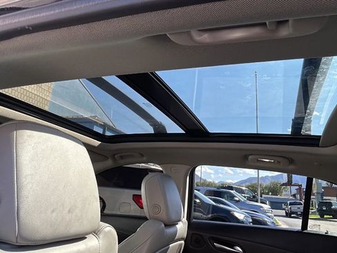 Used 2022 Cadillac XT4 Luxury w/ Cold Weather Package image 27