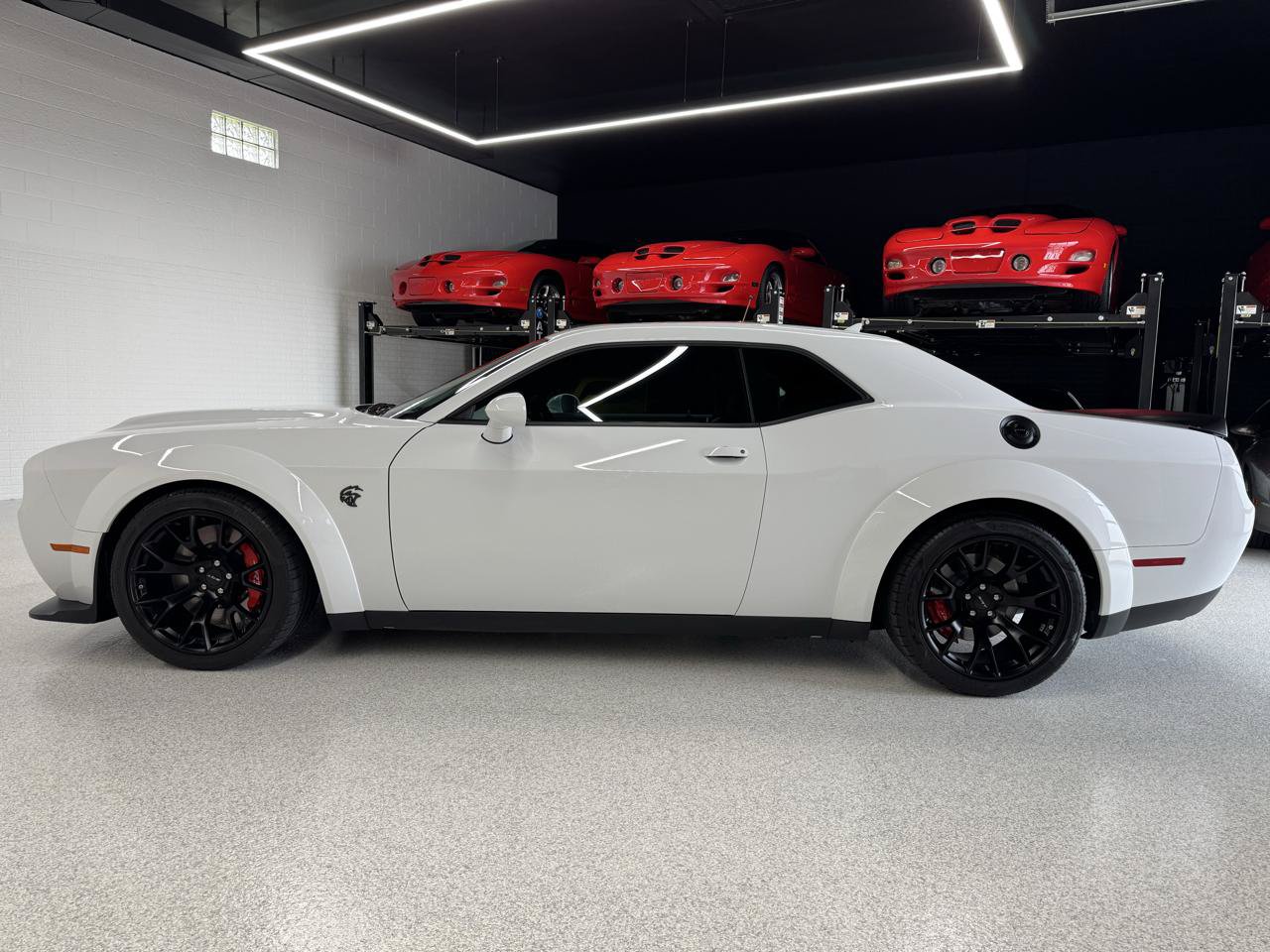 Used 2023 Dodge Challenger SRT Hellcat RWD image 9