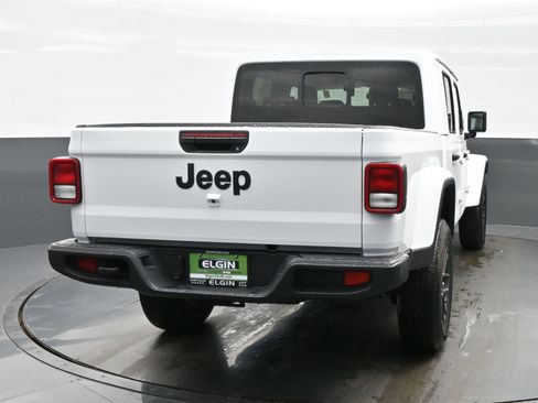 New 2026 Jeep Gladiator Sport image 5