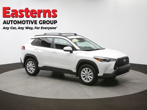 Used 2023 Toyota Corolla Cross LE image 48