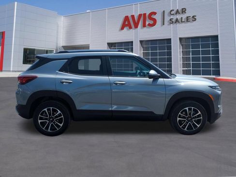 Used 2025 Chevrolet TrailBlazer LT AWD/4WD image 5