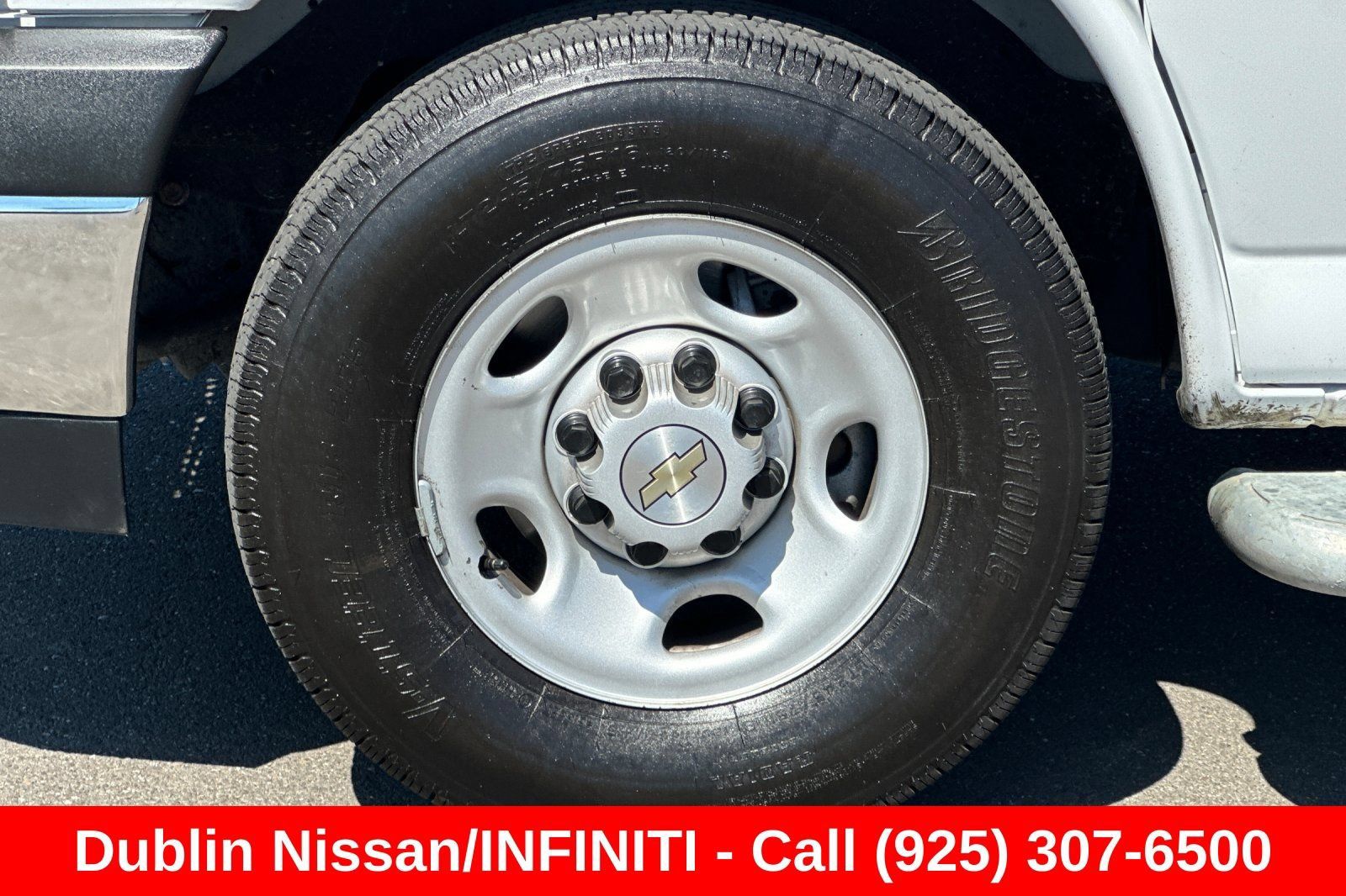 Used 2025 Chevrolet Express 2500 w/ Driver Convenience Package RWD image 38