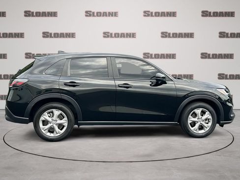 Certified 2025 Honda HR-V LX image 6