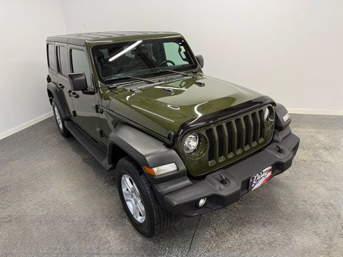Used 2021 Jeep Wrangler Unlimited Sport image 7
