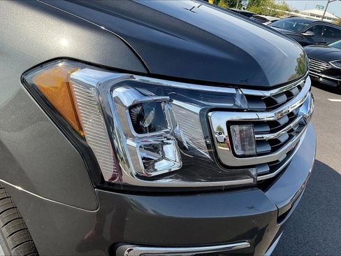 Used 2020 Ford Expedition Limited AWD/4WD image 33