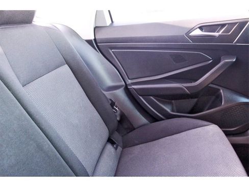 Used 2019 Volkswagen Jetta S w/ Driver Assistance Package image 10