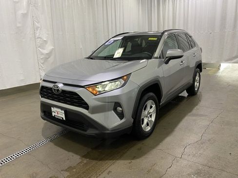 Certified 2019 Toyota RAV4 XLE w/ Convenience Package image 8