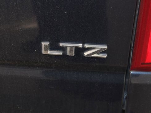 Used 2023 Chevrolet Silverado 1500 LTZ w/ LTZ Premium Package image 18