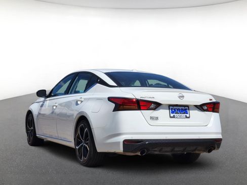 Used 2025 Nissan Altima 2.5 SR FWD image 4