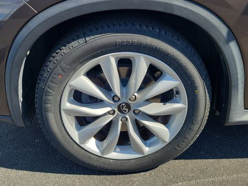 Used 2019 INFINITI QX50 Luxe image 10