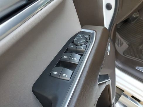 Used 2023 GMC Sierra 1500 SLT w/ SLT Premium Plus Package image 19
