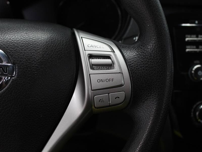 Used 2016 Nissan Rogue S AWD/4WD image 13