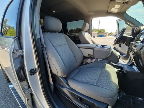 Used 2019 Ford F150 XLT w/ Equipment Group 302A Luxury AWD/4WD image 25